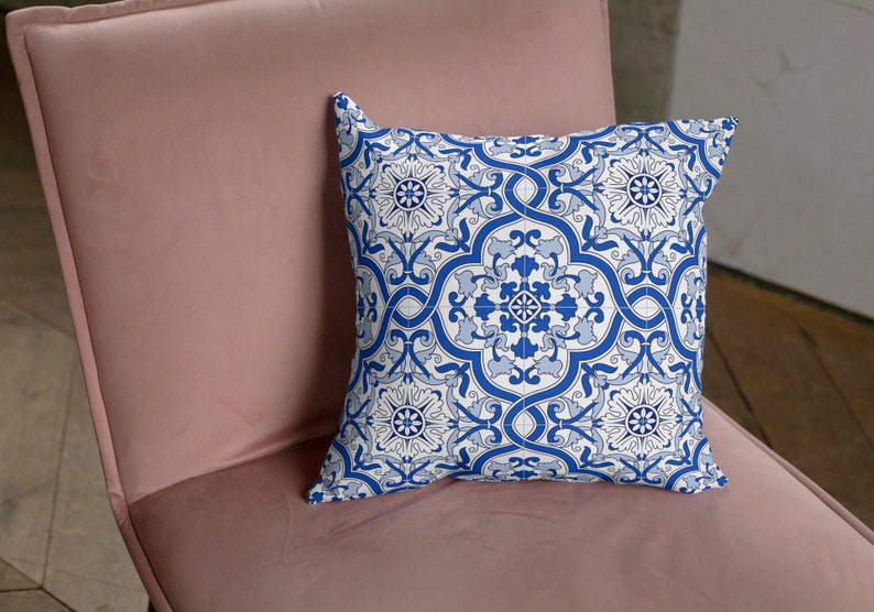 Estoril Outdoor Pillows Blue Tile