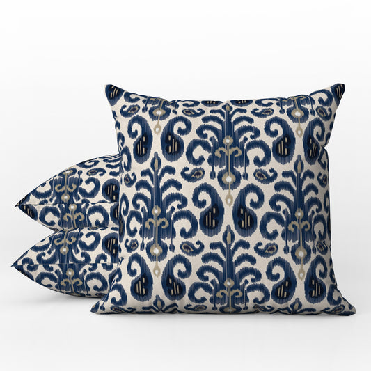 Segovia Outdoor Pillows Blue & Cream