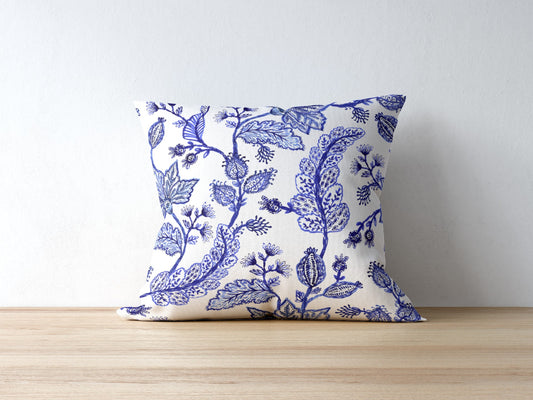 Hamptons Outdoor Pillows Paisley Blue & White