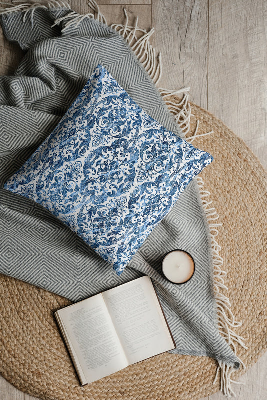 Valencia Outdoor Pillows Blue & White