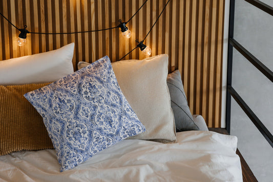 Alhambra Outdoor Pillows Blue & White