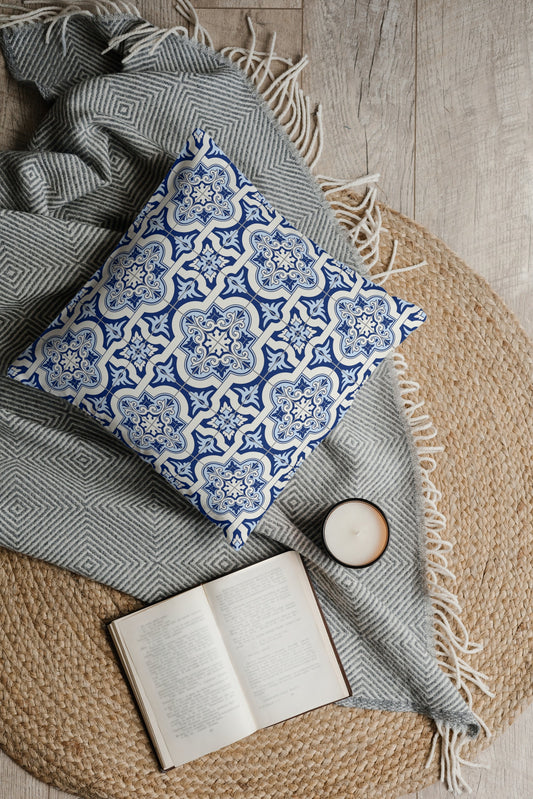 Estoi Outdoor Pillows Blue & White