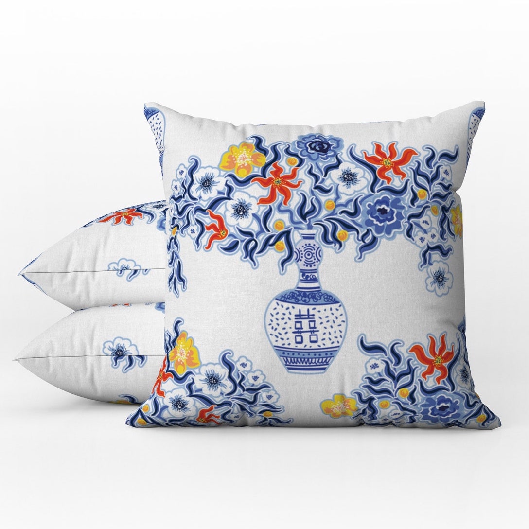 Kyoto Outdoor Pillows Chinoiserie Blue & White Floral