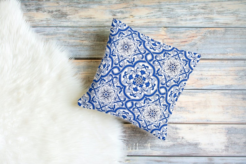 Estoril Outdoor Pillows Blue Tile