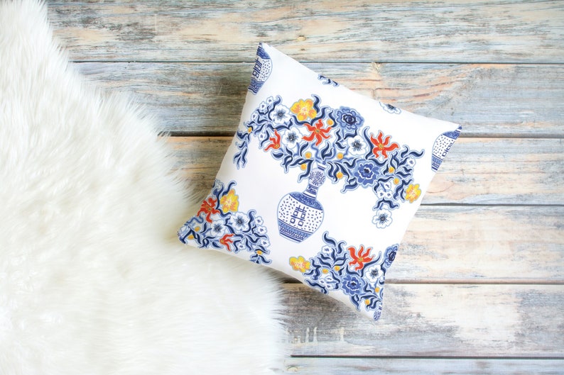 Kyoto Outdoor Pillows Chinoiserie Blue & White Floral