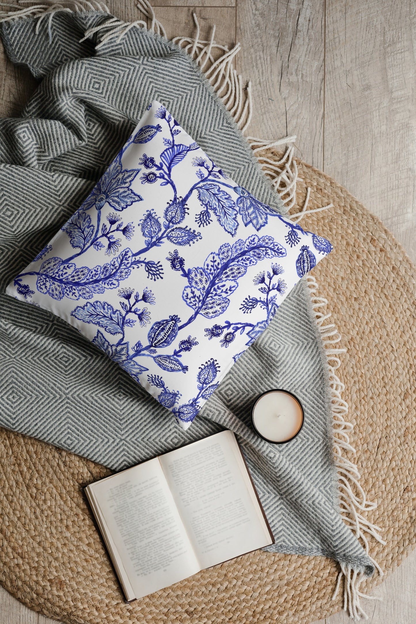 Hamptons Outdoor Pillows Paisley Blue & White