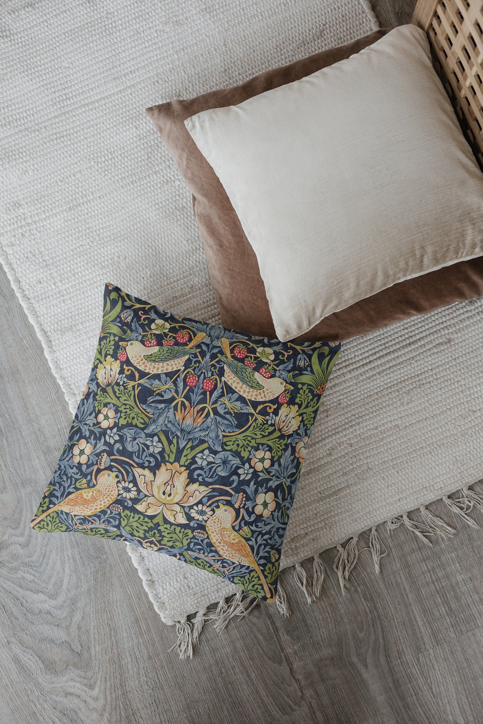 William morris outlet strawberry thief cushion